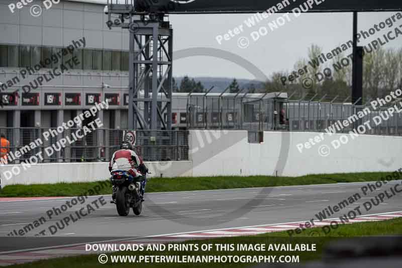 donington no limits trackday;donington park photographs;donington trackday photographs;no limits trackdays;peter wileman photography;trackday digital images;trackday photos